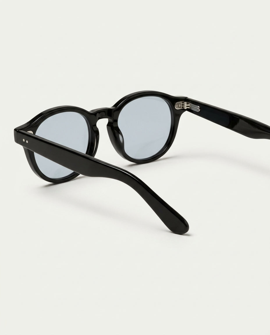 Montreux Jet Black