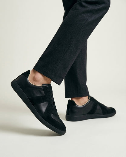 Como Lake Sneaker - All Black