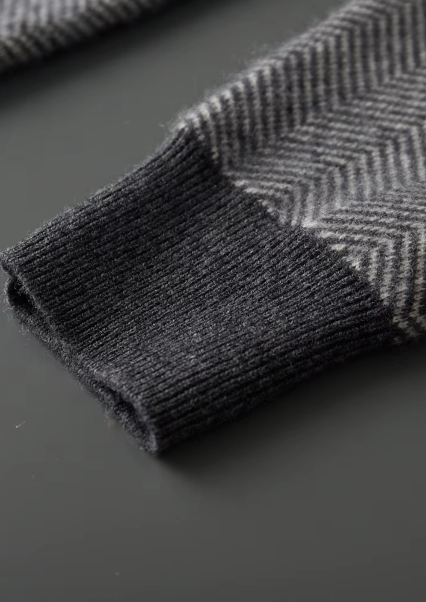 Pure Extra-Fine Merino Wool Gray Herringbone Set