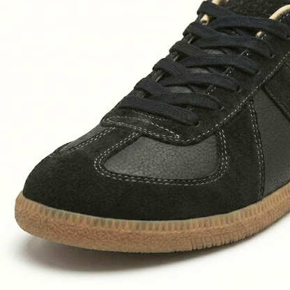 Como Lake Sneaker - Black