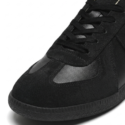 Como Lake Sneaker - All Black