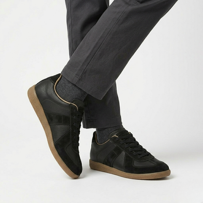 Como Lake Sneaker - Black