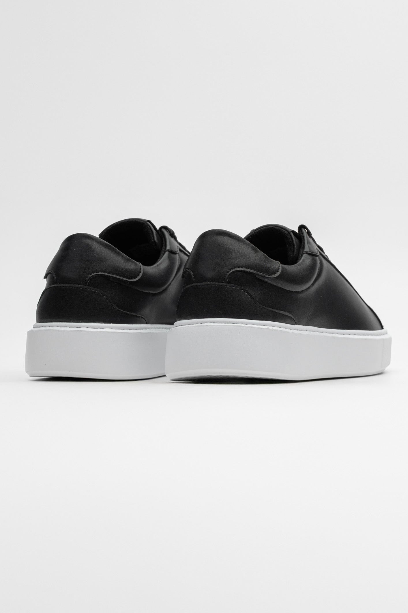 Boston Leather Trainer - Black