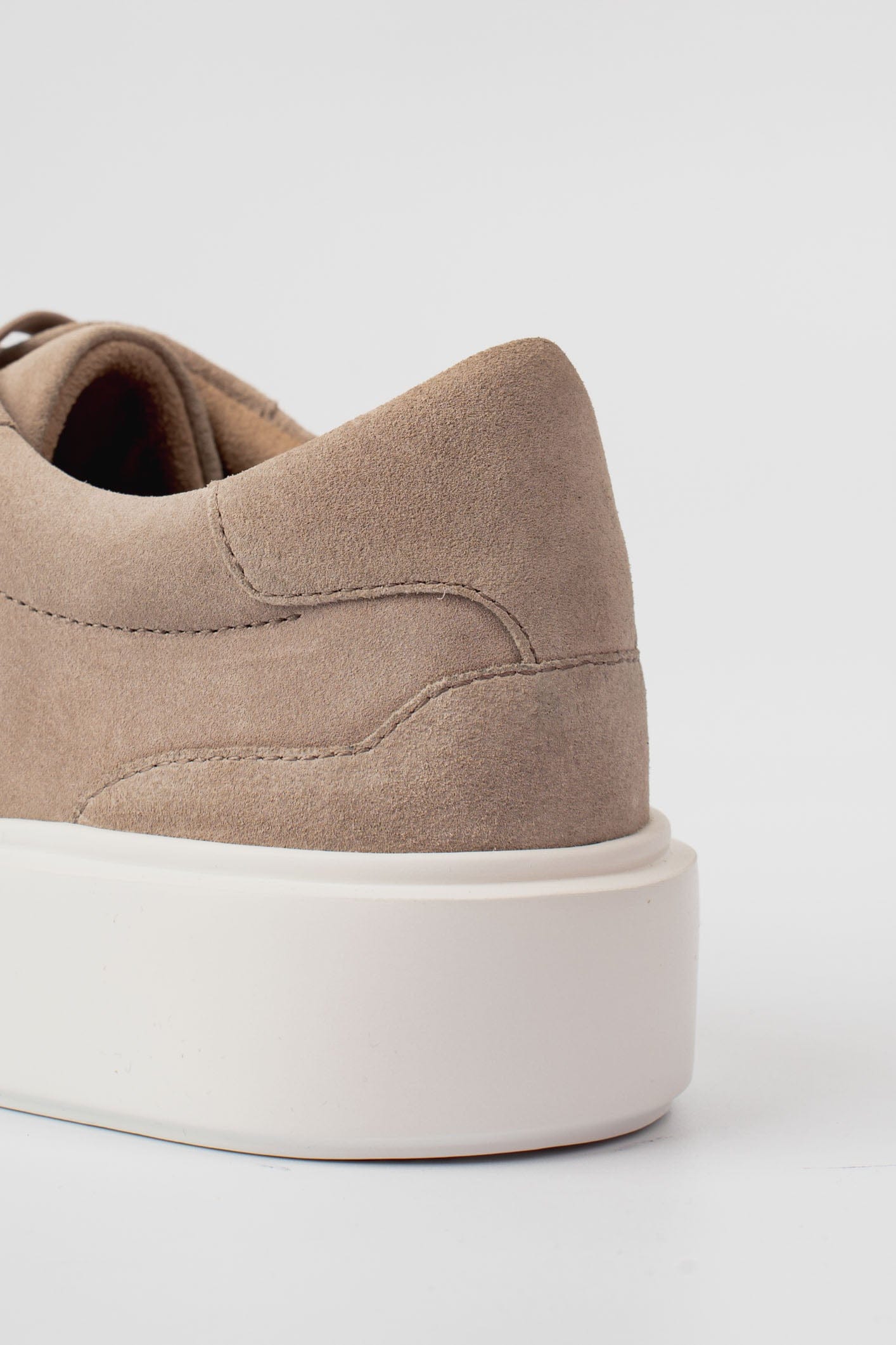 Boston Suede Trainer - Beige