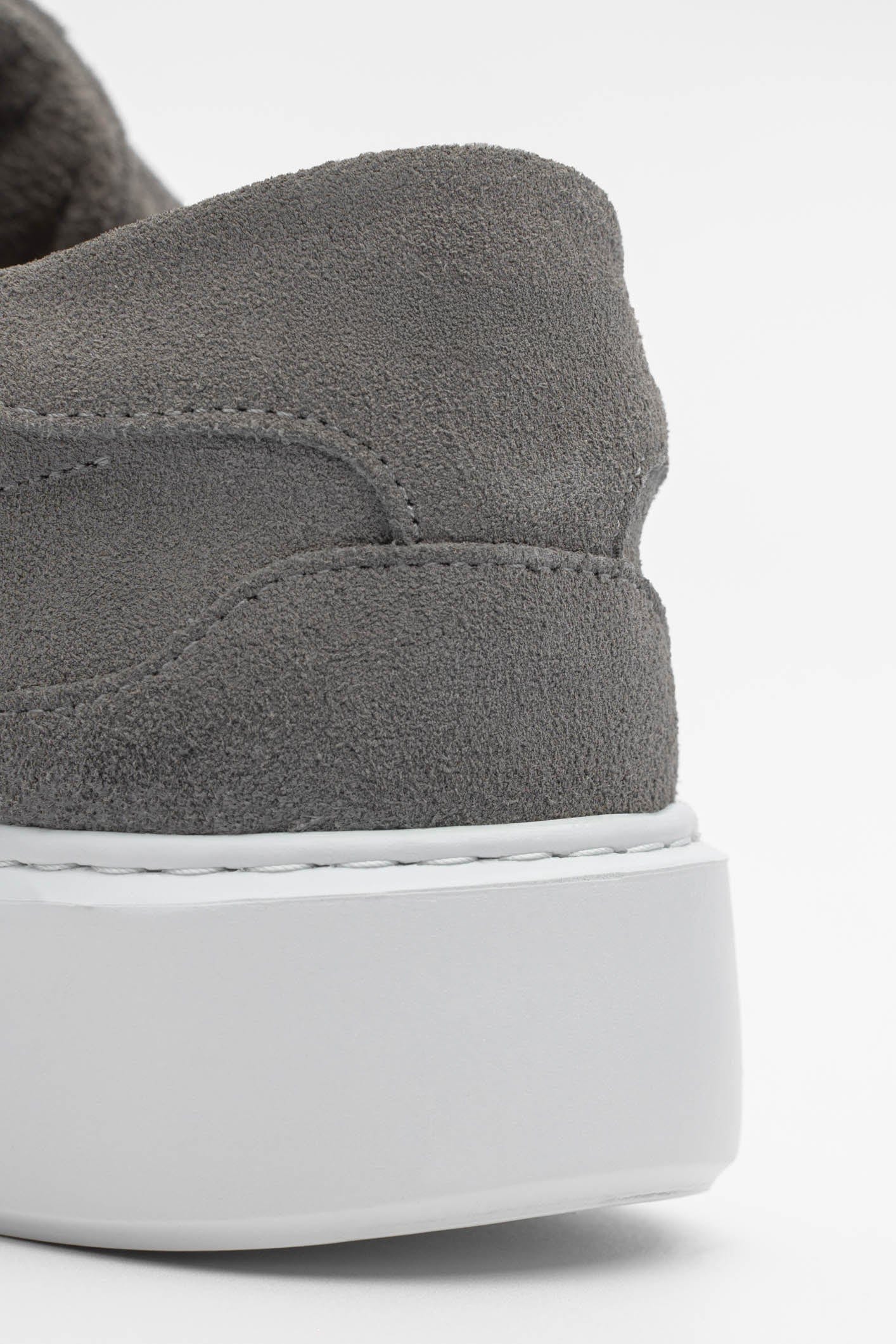 Boston Suede Trainer - Dark Grey
