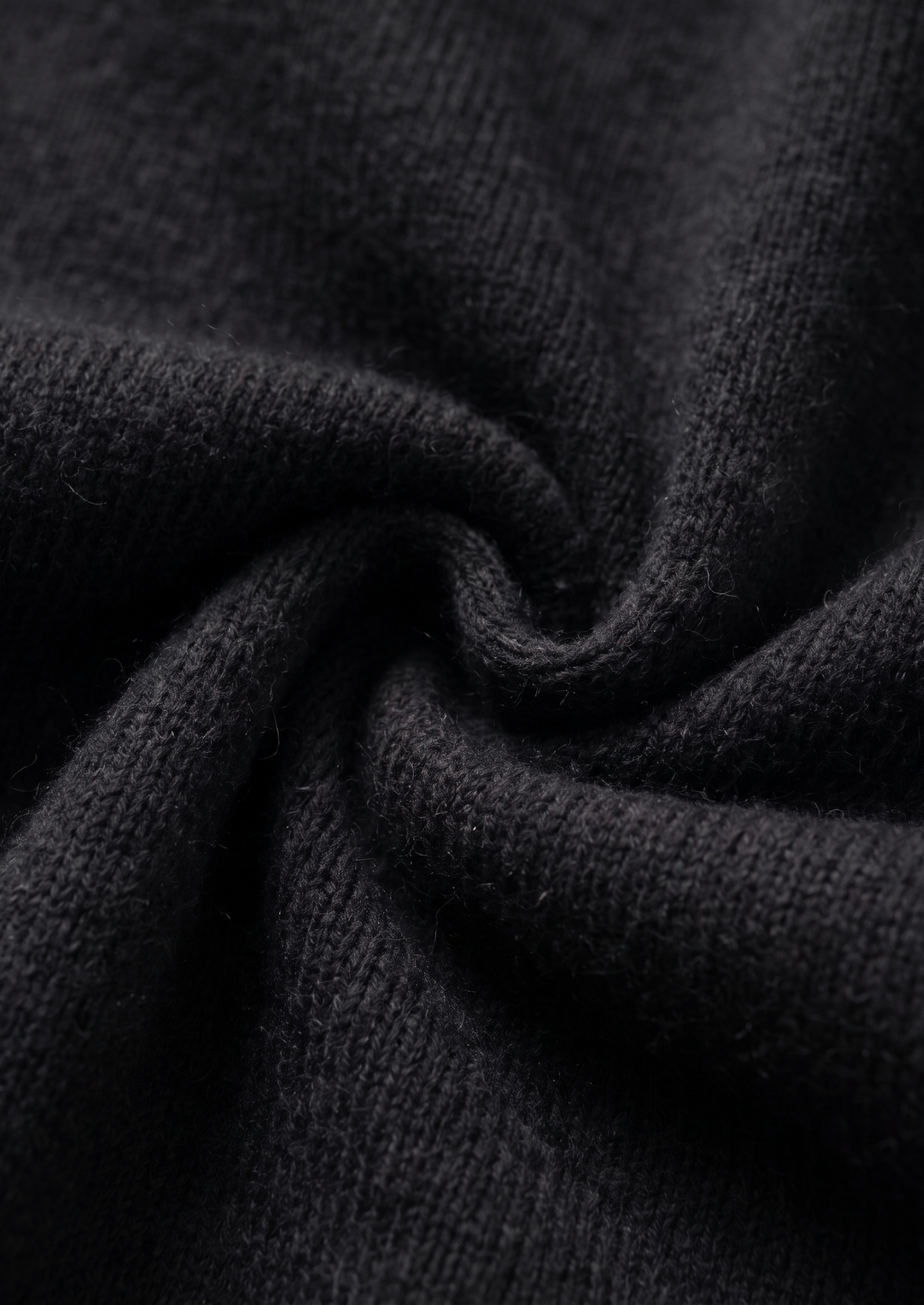 Pure Extra-Fine Merino Wool Black Luzzo Set